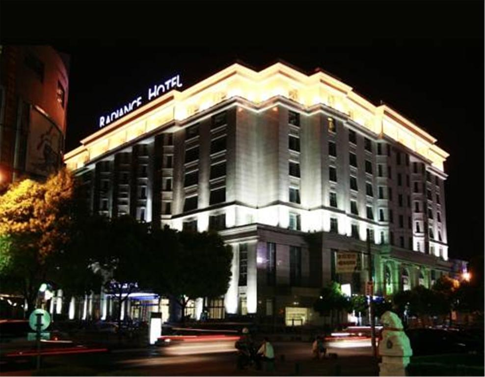 Radiance Hotel Shanghaj Zewnętrze zdjęcie