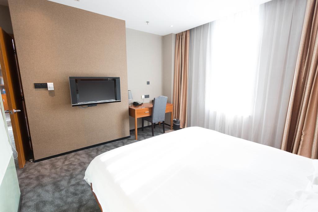 Radiance Hotel Shanghaj Zewnętrze zdjęcie