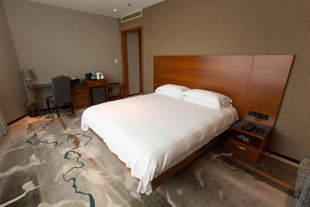 Radiance Hotel Shanghaj Zewnętrze zdjęcie