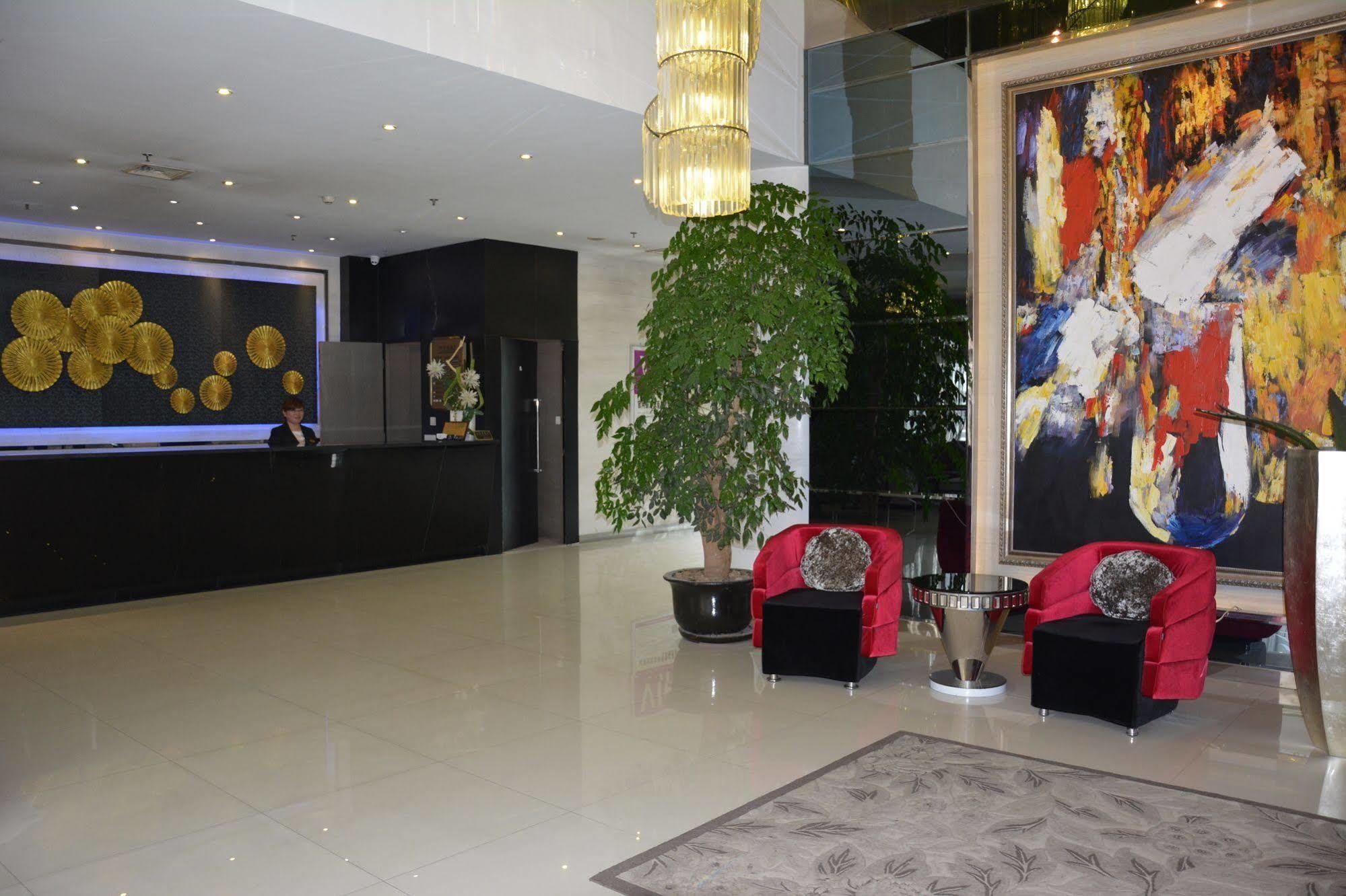 Radiance Hotel Shanghaj Zewnętrze zdjęcie