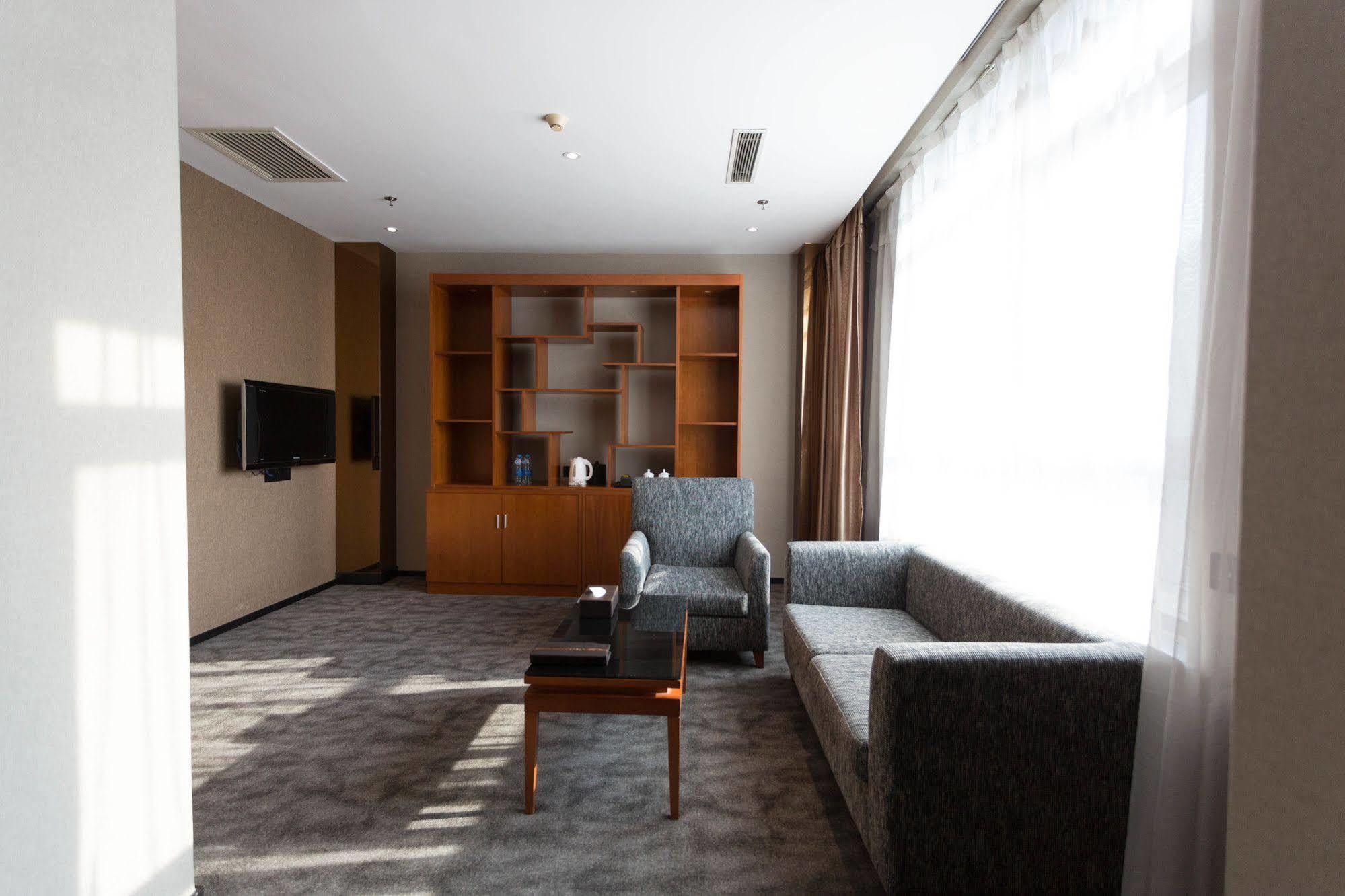 Radiance Hotel Shanghaj Zewnętrze zdjęcie
