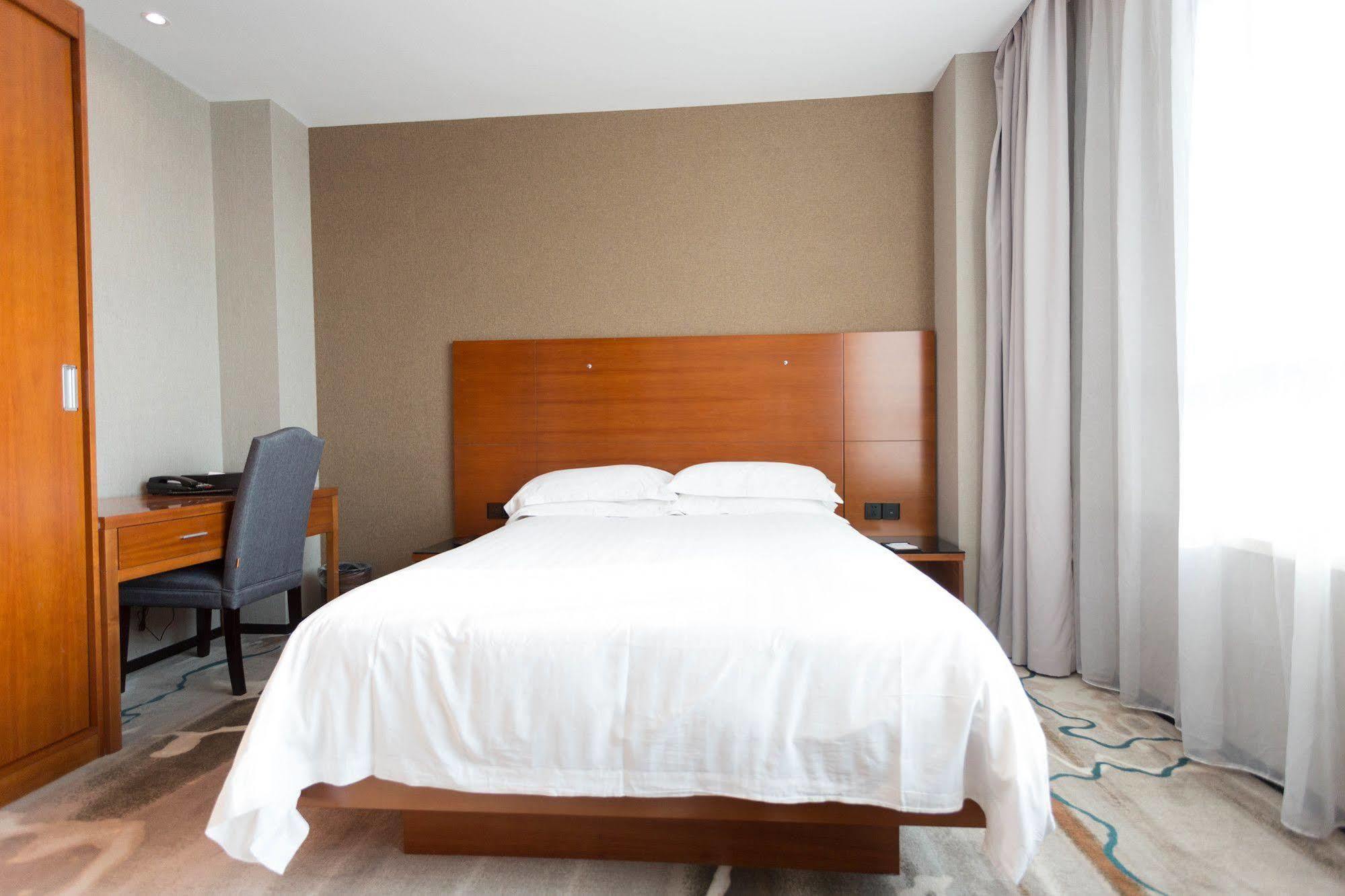 Radiance Hotel Shanghaj Zewnętrze zdjęcie